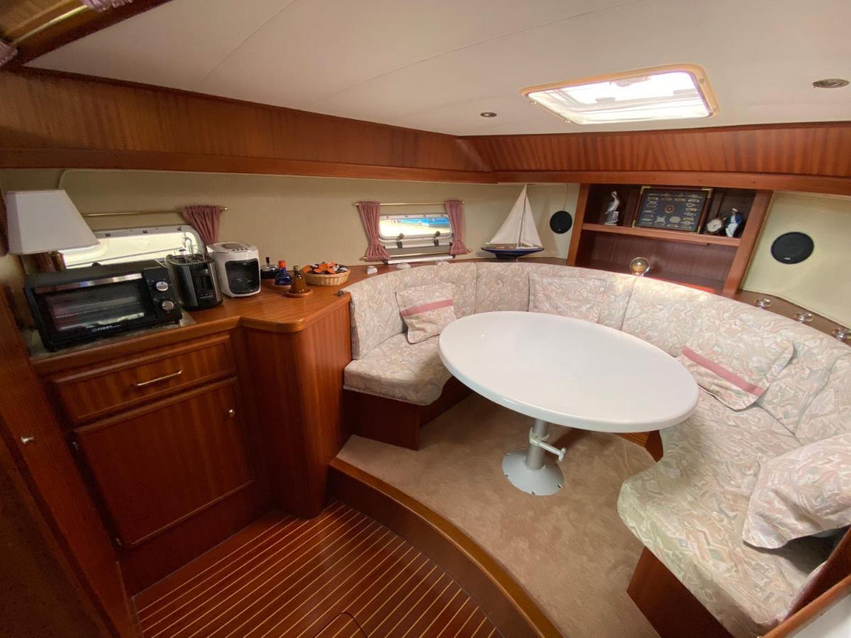 Botel Luxusurlaub Auf Der Amavida Yacht / Scharmützelsee *