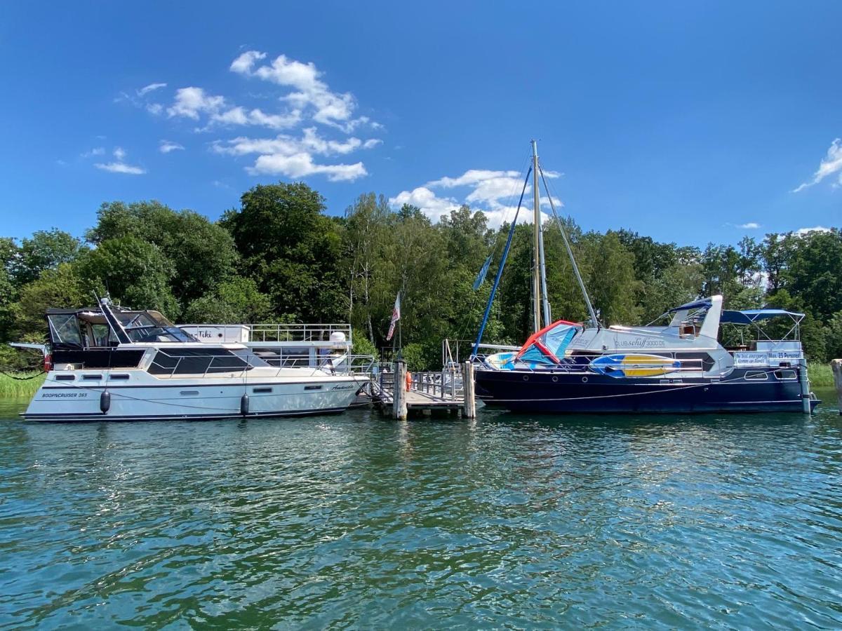 Luxusurlaub Auf Der Amavida Yacht / Scharmützelsee Bad Saarow