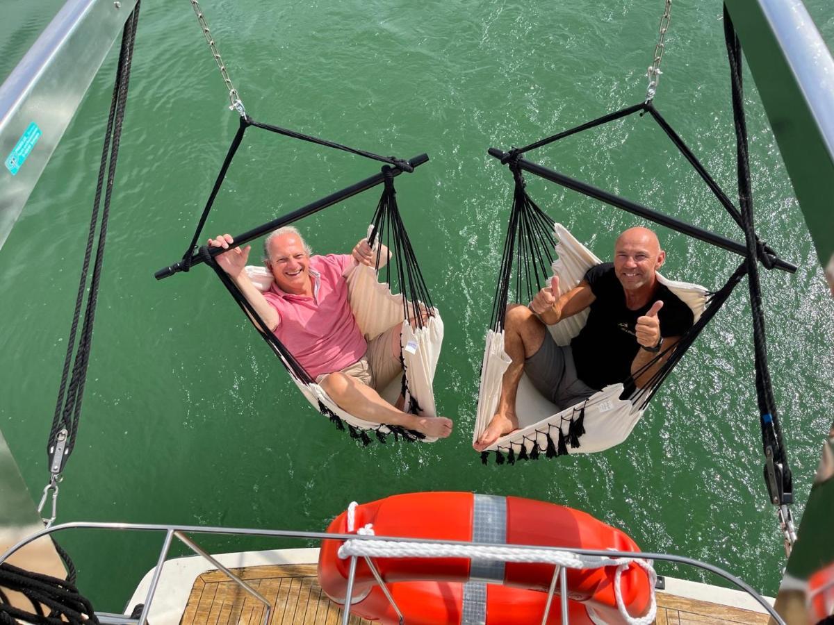 Luxusurlaub Auf Der Amavida Yacht / Scharmützelsee